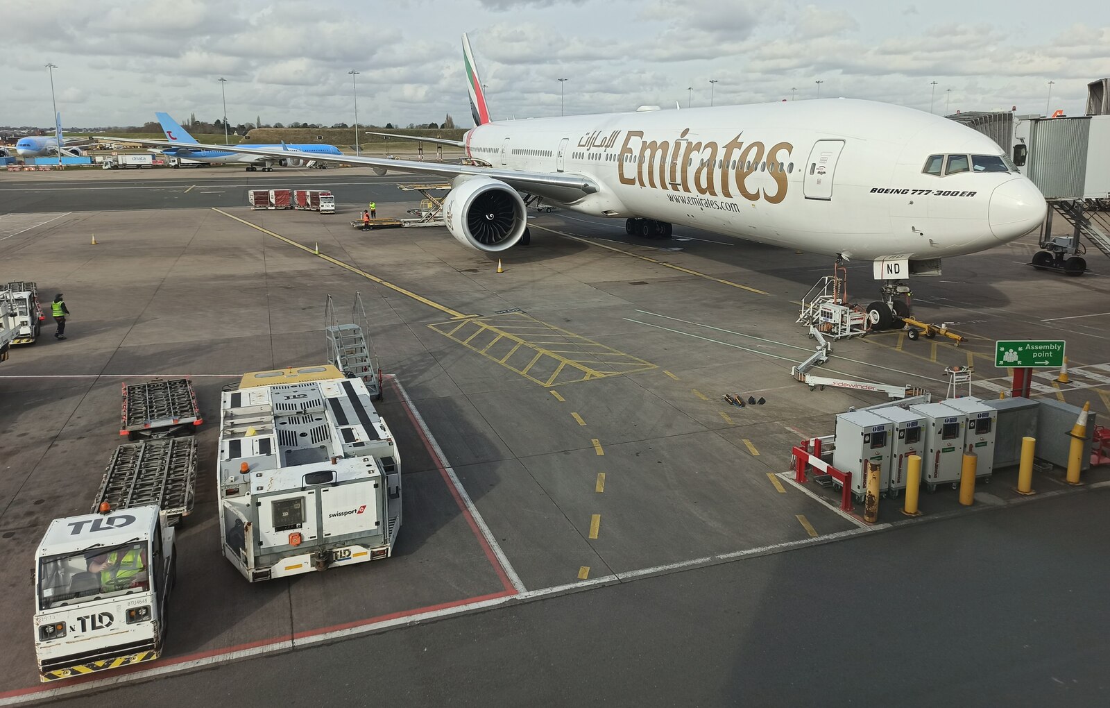 Emirates 3