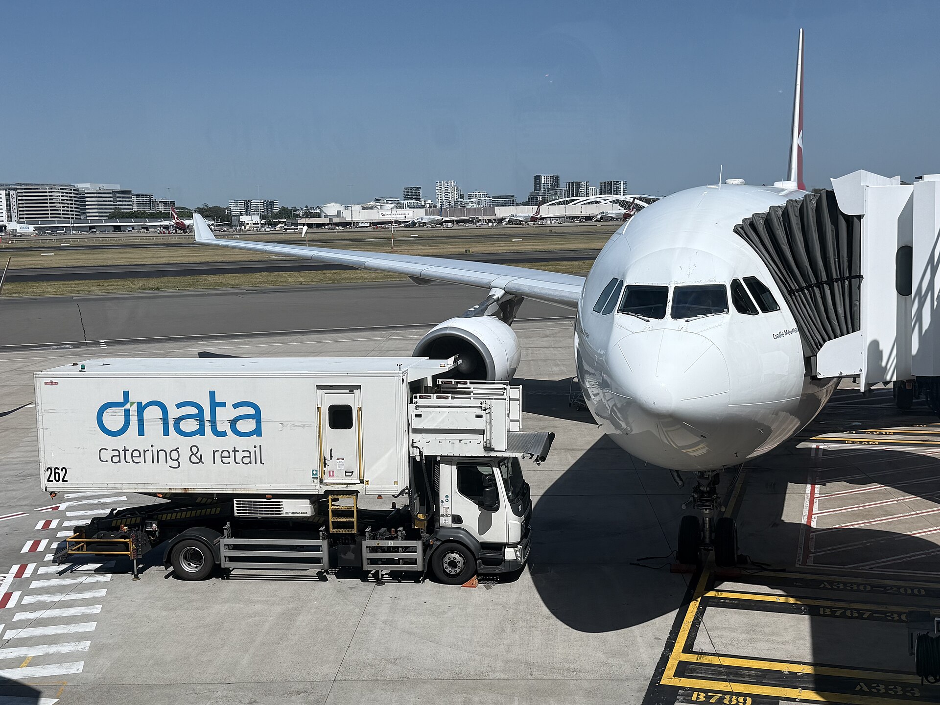 Qantas 2
