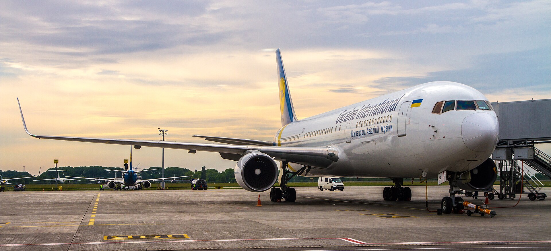 Ukraine International Airlines 2