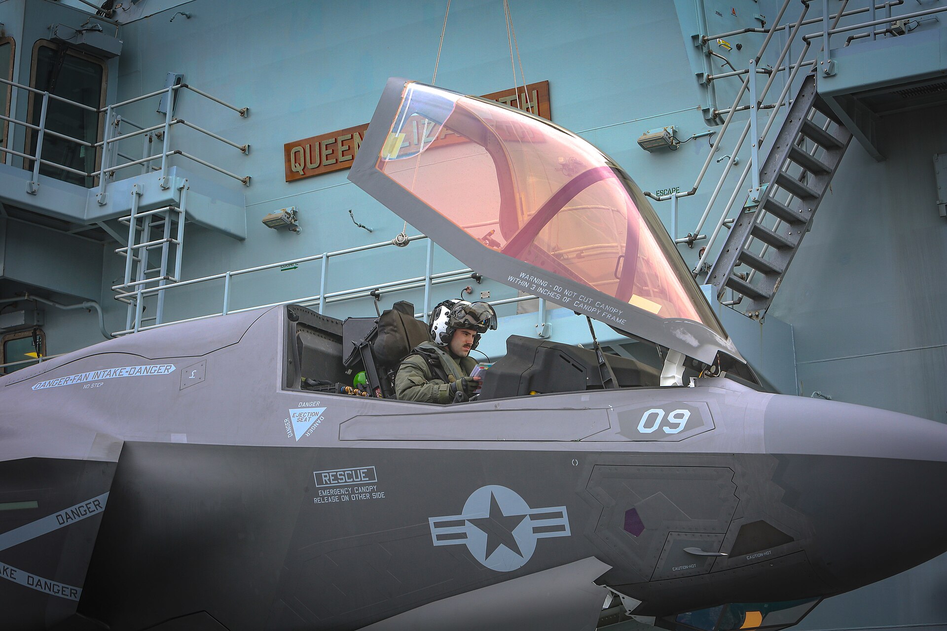 HMS Queen Elizabeth 3