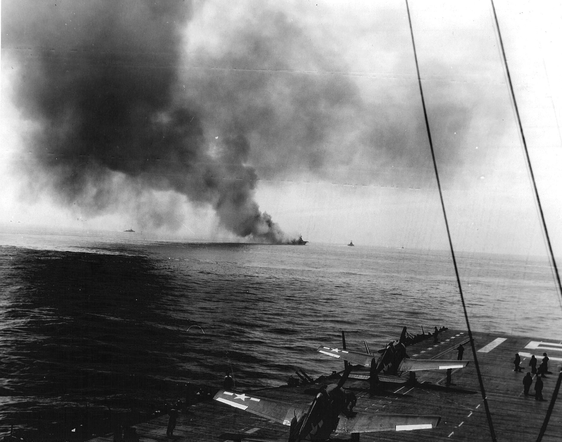 USS Bunker Hill (CV-17) 1