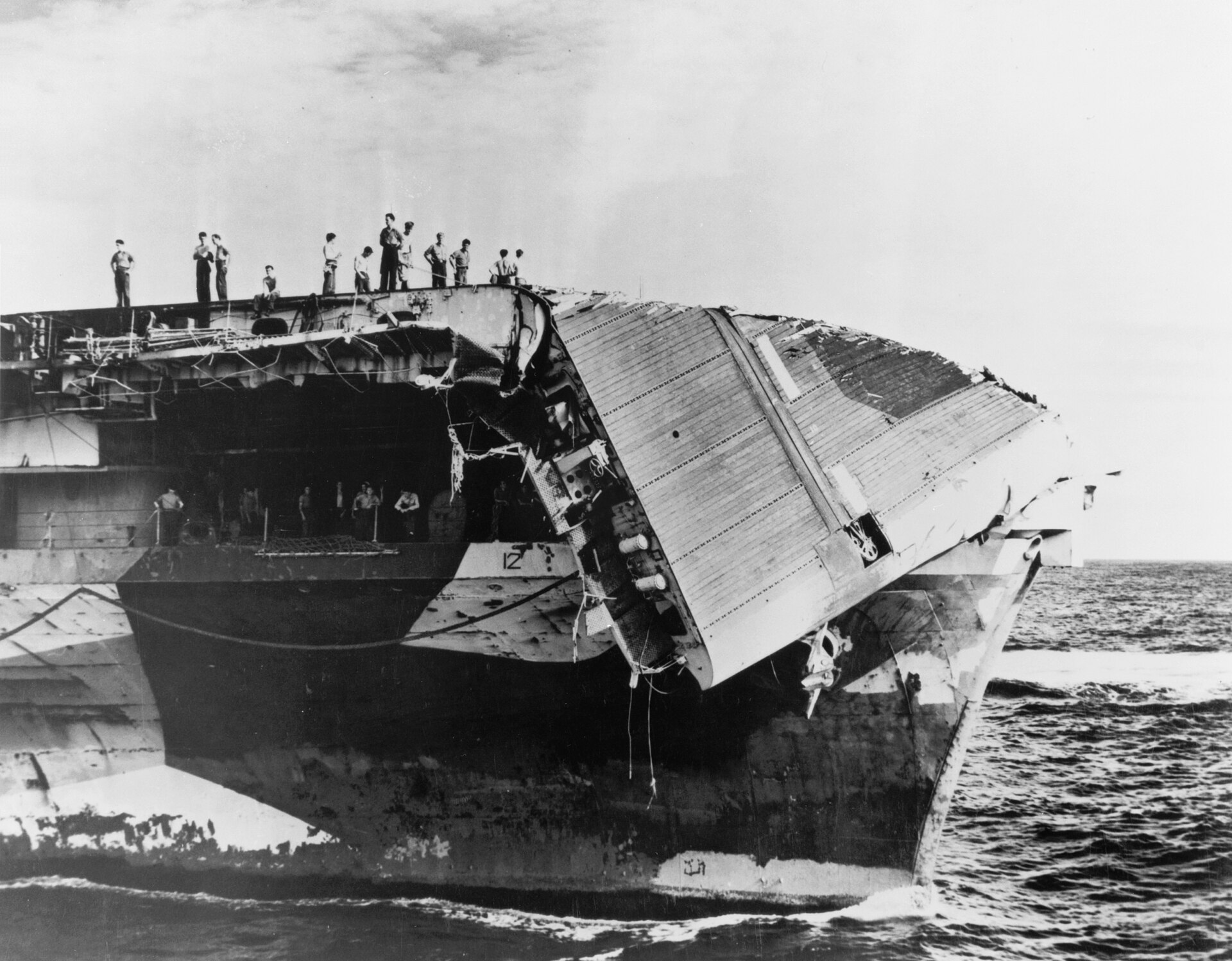 USS Hornet (CV-12) 1