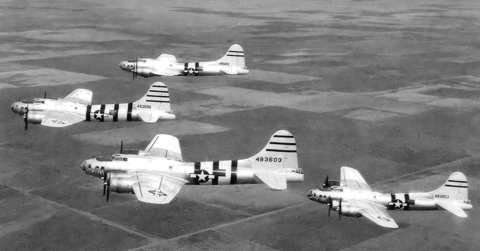 B-17 Flying Fortress 4