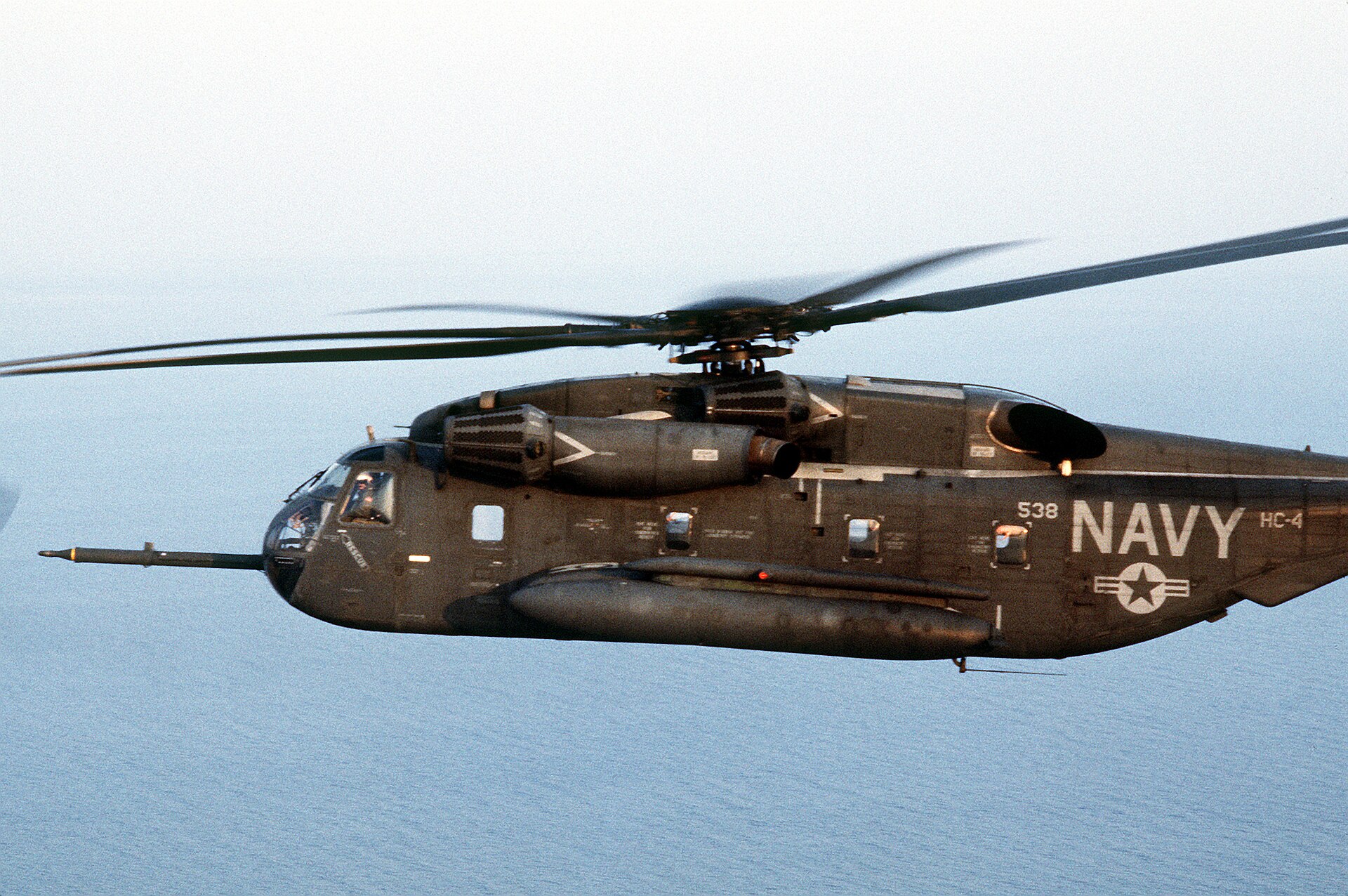 CH-53E Super Stallion 2