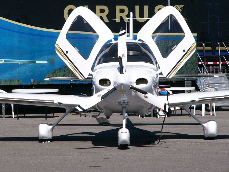 Cirrus SR22 2