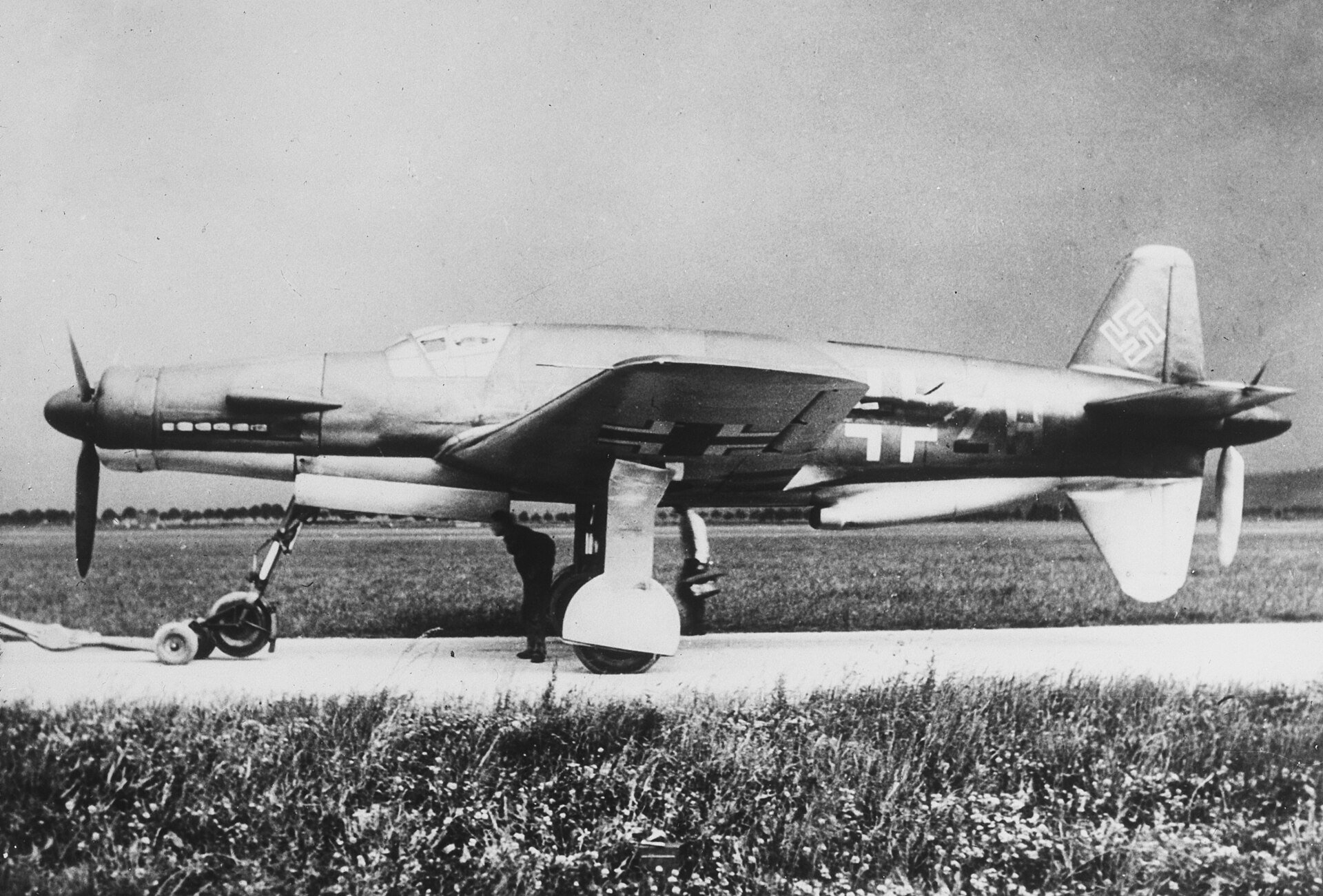 Dornier Do 335 1