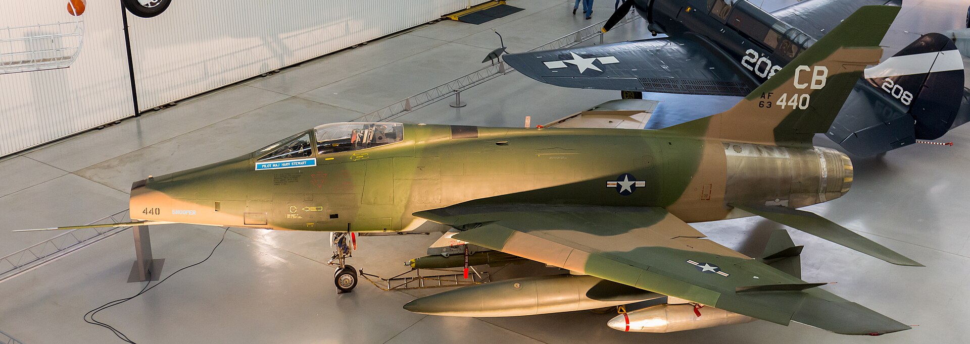 F-100 Super Sabre 1