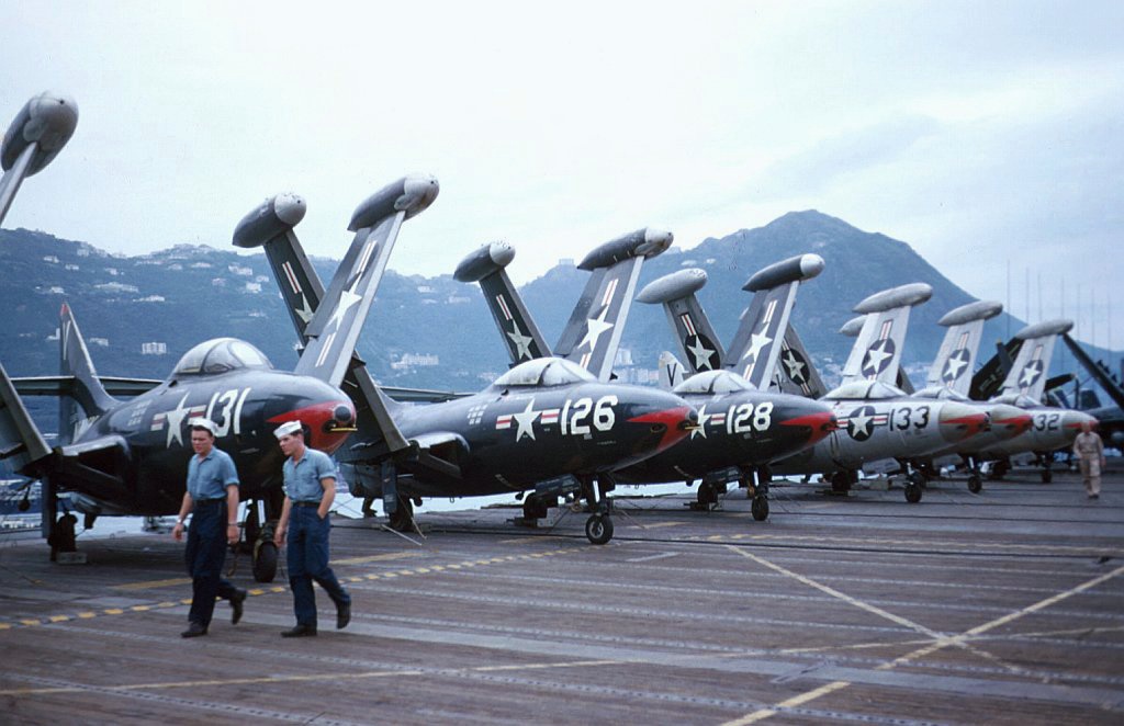 F9F Panther 2