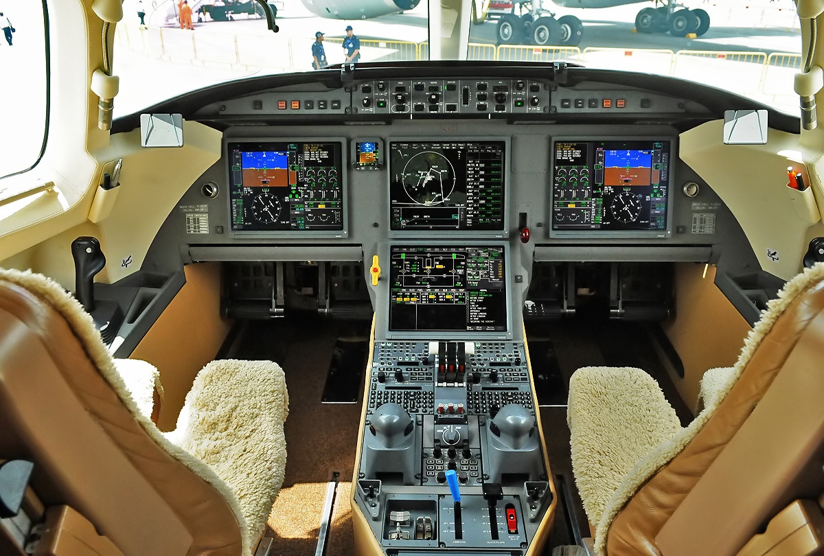 Dassault Falcon 8X 3