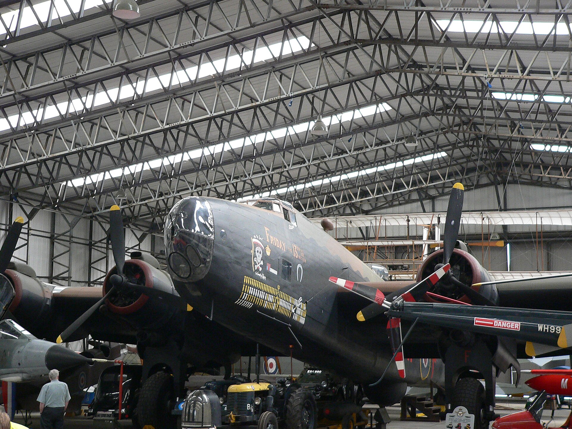 Handley Page Halifax 4