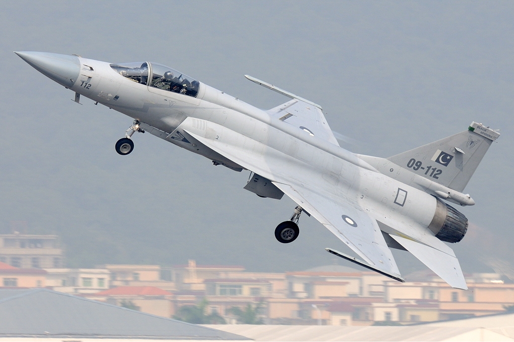JF-17 Thunder 4