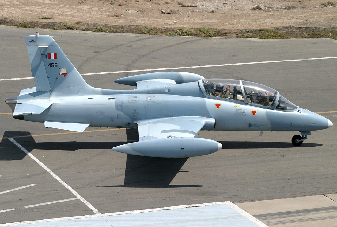 Aermacchi MB-339 4