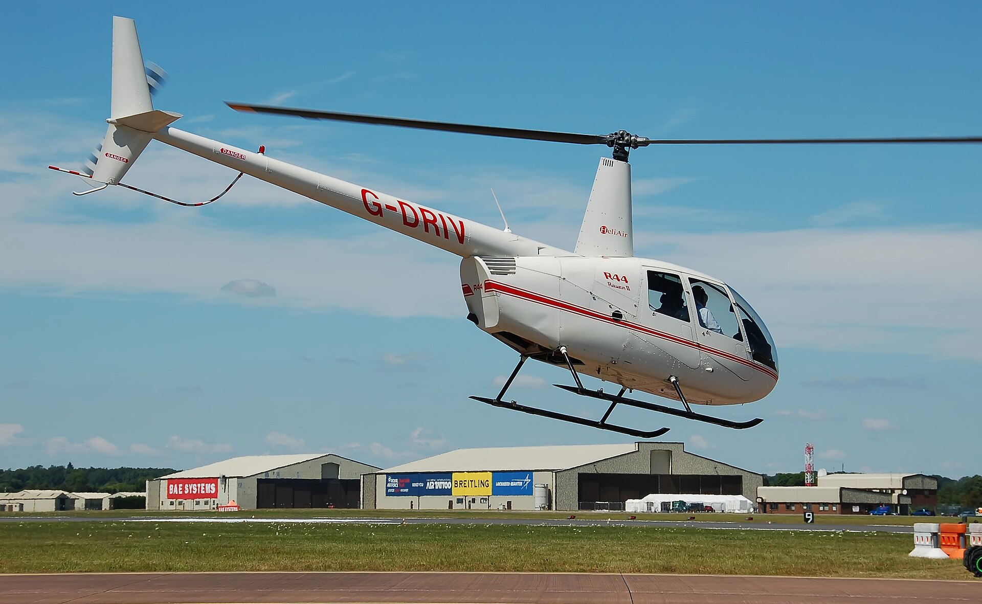 Robinson R44 2
