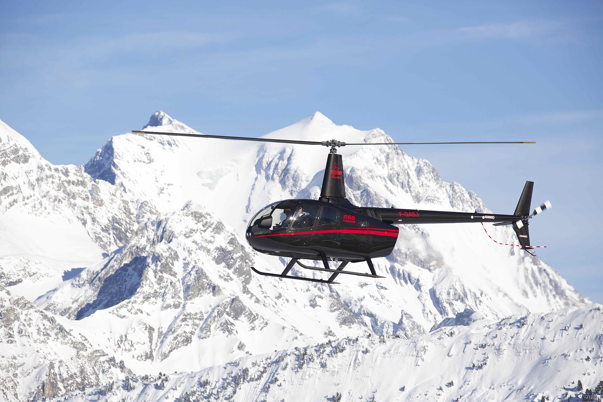 Robinson R66 4