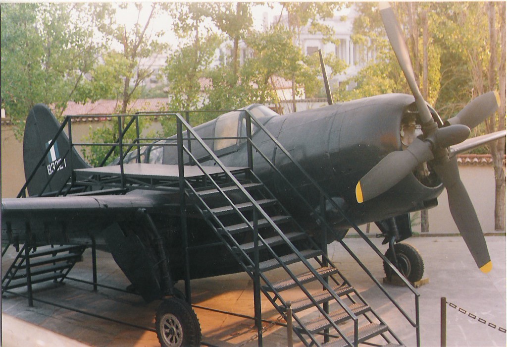 SB2C Helldiver 2
