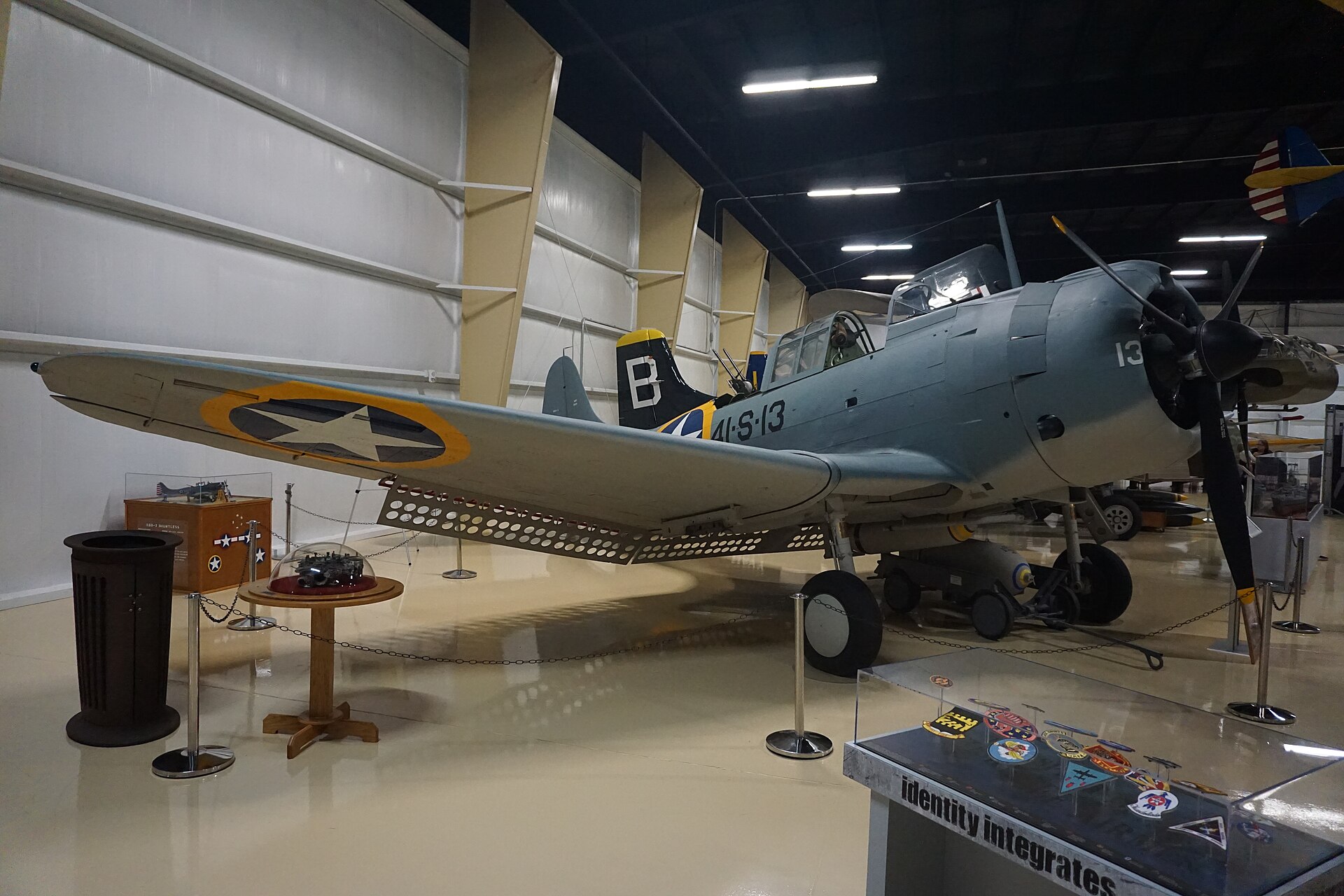SBD Dauntless 1