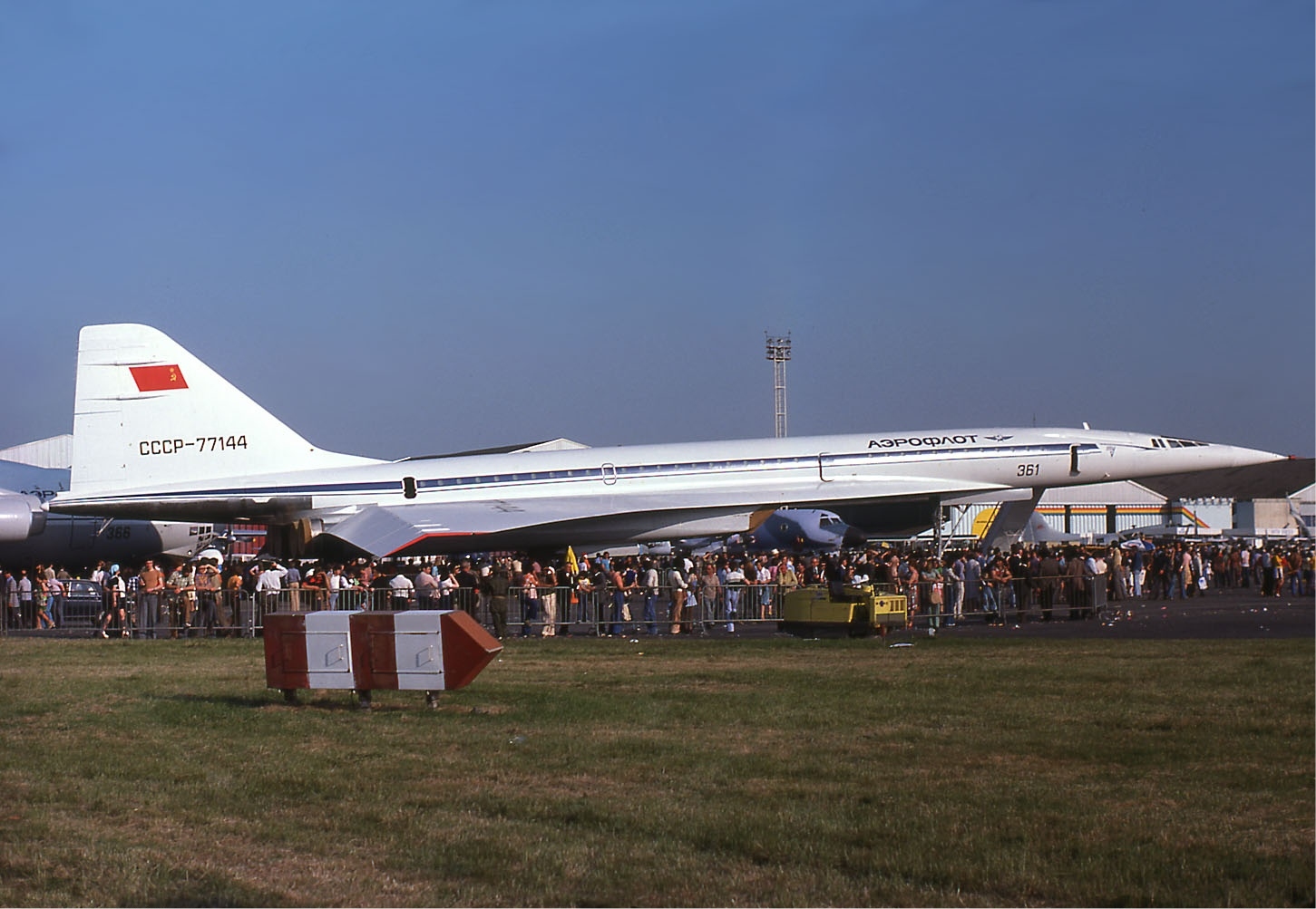 Tu-144 3