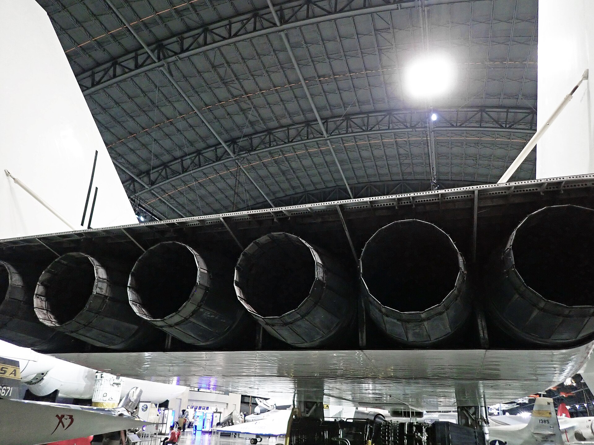 XB-70 Valkyrie 3